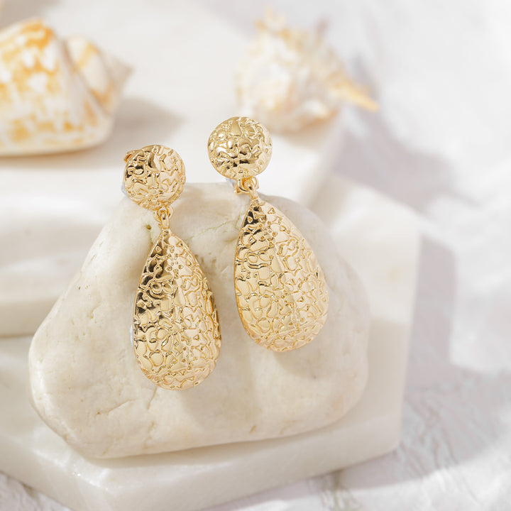 Vintage Hammered Teardrop Clip on Earrings