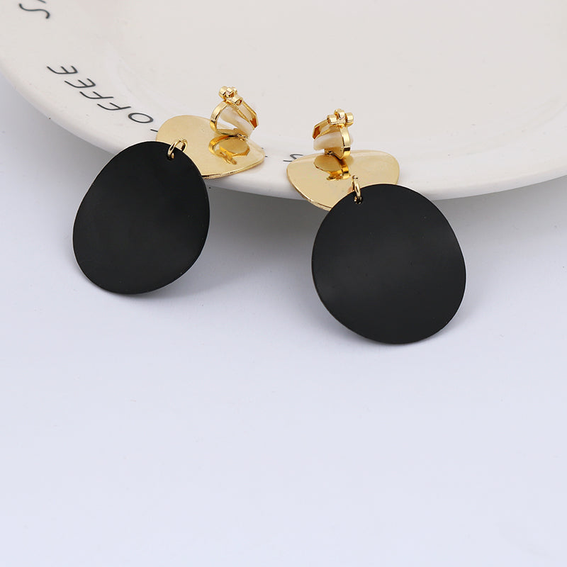 Black Metal Round Disc Clip On Earrings