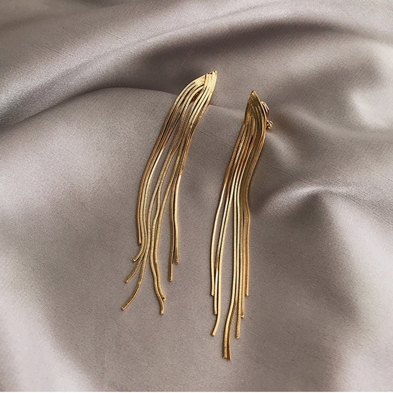 Vintage Long Chain Clip on Earrings